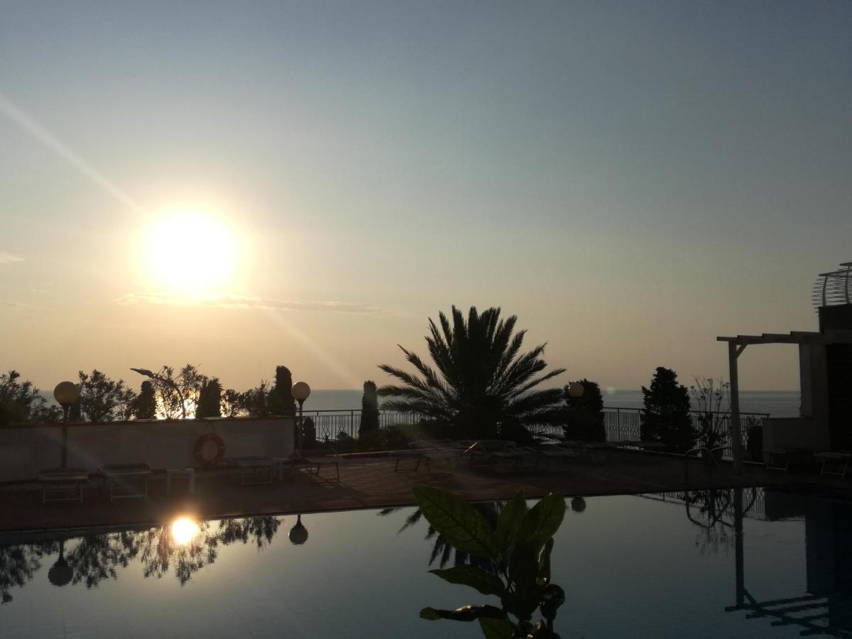 Hotel Esperia 4*